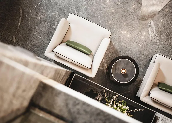 Easyrooms Ai Monti Hotell *